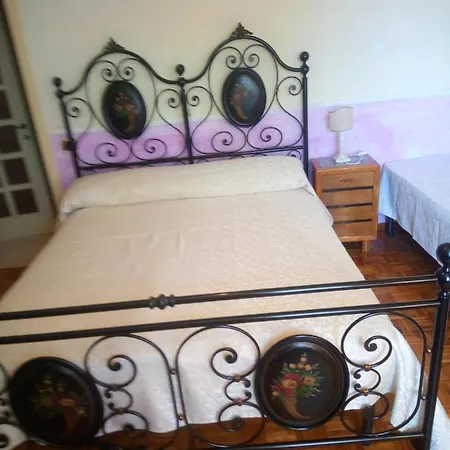Angela Garden Bed & Breakfast