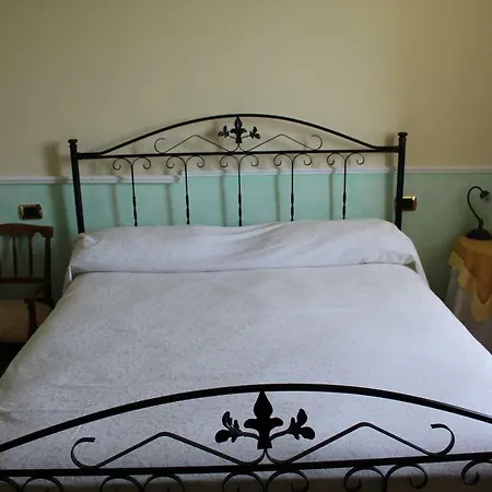 Angela Garden Bed & Breakfast Servigliano